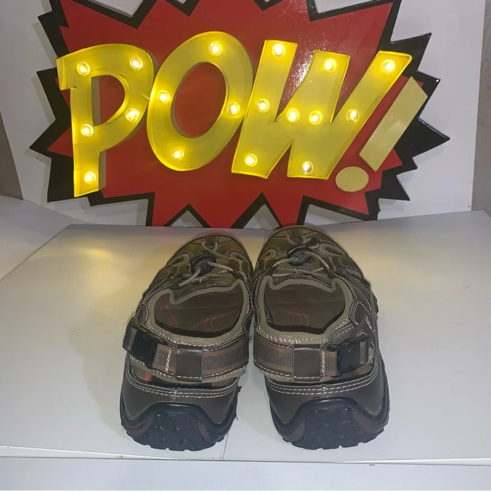 DOCKERS Men's Size 10M Fisherman Water Hiking Trail Brown Sandals Shoes- Used